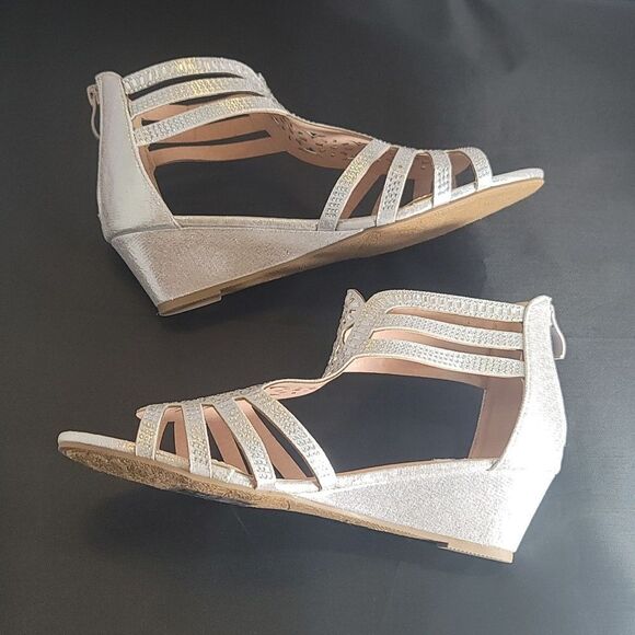 BRAND NEW FOREVER PEEP- TOE GLITTER GLADIATOR LOW WEDGE HEEL SANDALS - Picture 9 of 16
